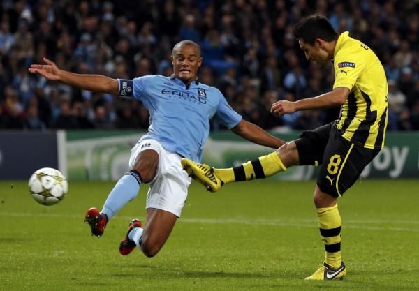 2012-10-03t195247z_1506141403_lr1e8a31j7px6_rtrmadp_3_soccer-champions_reuters