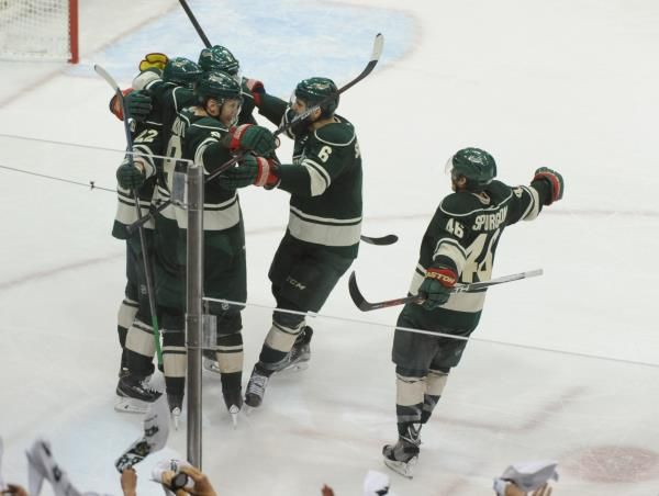 2015-04-26t222635z_1385364429_nocid_rtrmadp_3_nhl-stanley-cup-playoffs-st-louis-blues-at-minnesota-wild_reuters