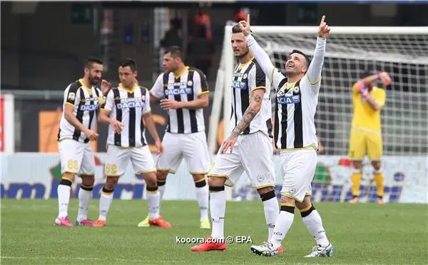 ?i=epa%2fsoccer%2f2015-05%2f2015-05-03%2f2015-05-03-04731344_epa