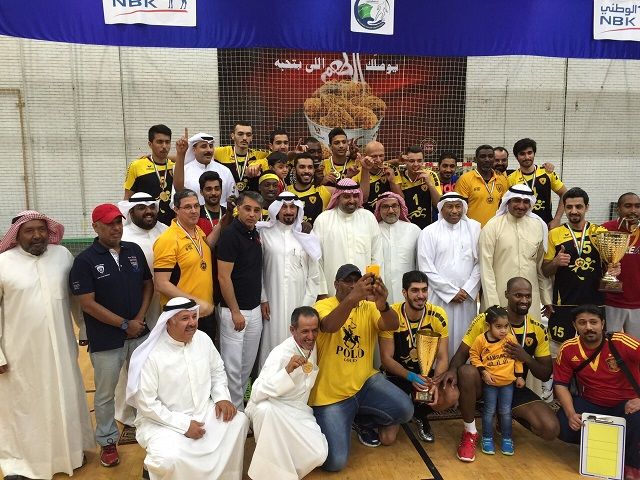 جانب من تتويج القادسية باللقب