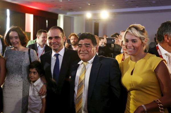 2015-05-04t192259z_1349922972_gf10000084052_rtrmadp_3_soccer-asia-forum-maradona_reuters