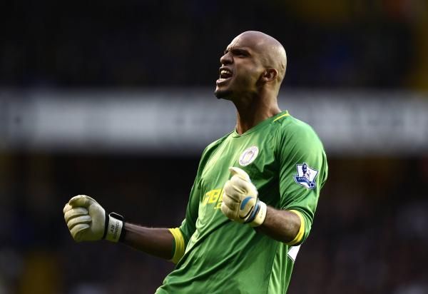 2012-11-03t173014z_1725059019_gm1e8b403s201_rtrmadp_3_soccer-england_reuters