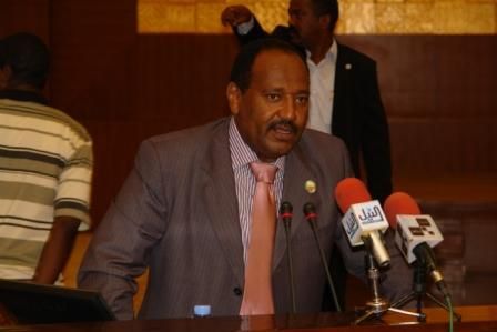 الأستاذ مجدي شمس الدين سكرتير الاتحاد السوداني