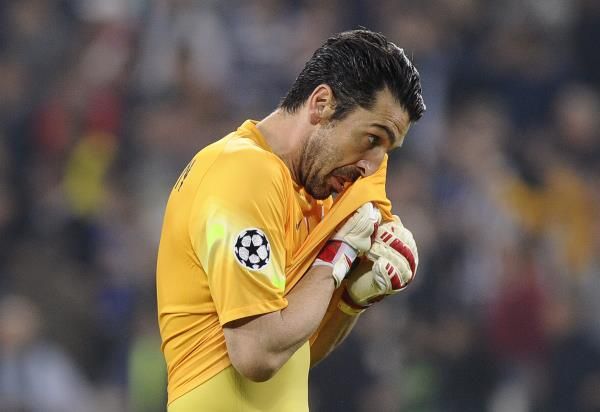 2015-05-05t201450z_73858490_mt1aci13726091_rtrmadp_3_football_reuters