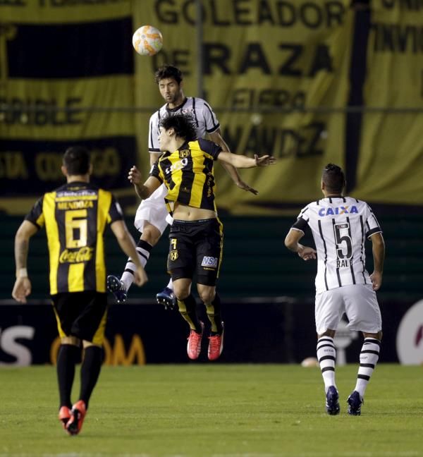 2015-05-06t225812z_1110392510_gf10000086344_rtrmadp_3_soccer-libertadores_reuters