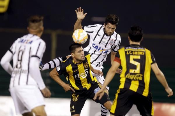 2015-05-07t002556z_1720717583_gf10000086352_rtrmadp_3_soccer-libertadores_reuters