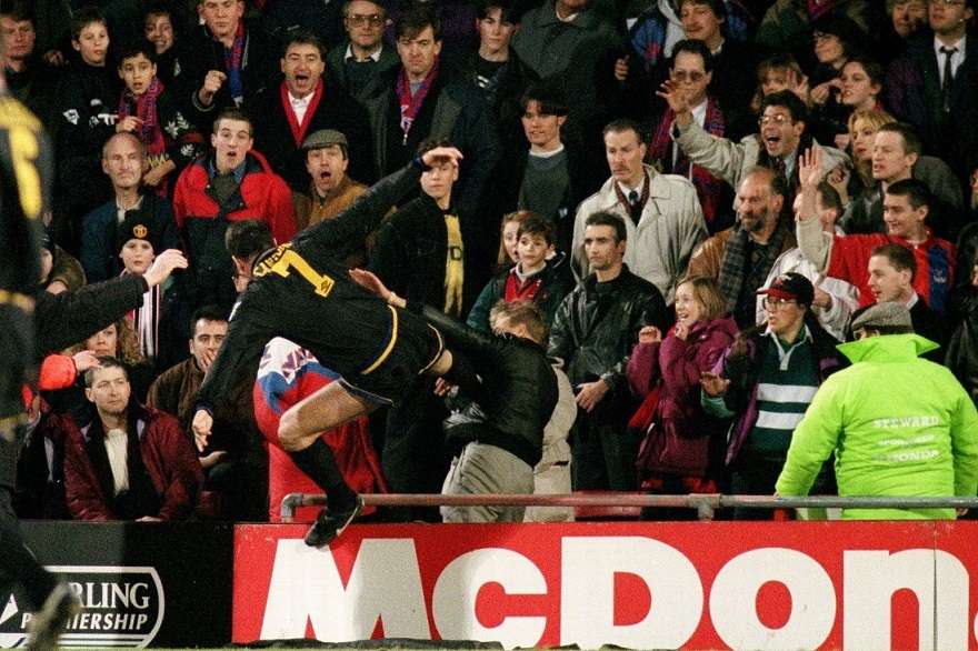 eric-cantona-kung-fu-kicks-crystal-palace-fan-matthew-simmons-1422188268