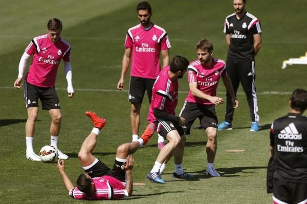 20150508-635666842770764861w_efe