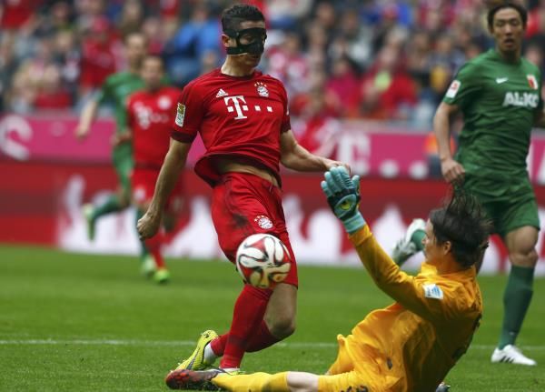 2015-05-09t145220z_1576769340_lr2eb5915ax9r_rtrmadp_3_germany-soccer_reuters