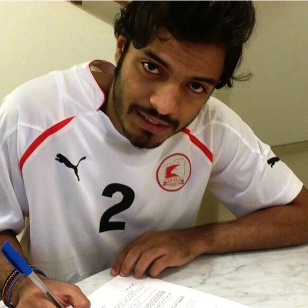 راشد الحوطي يوقع مع الرفاع الشرقي