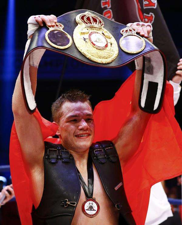 2015-05-09t220640z_2142772809_lr2eb591peury_rtrmadp_3_germany-boxing_reuters