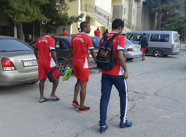 لاعبو النهضة يتوجهون لتدريب على ملعب الكرامة