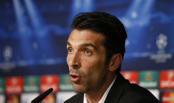 2015-05-12t170419z_74451859_mt1aci13737110_rtrmadp_3_football_reuters