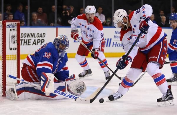 2015-05-14t033428z_823227901_nocid_rtrmadp_3_nhl-stanley-cup-playoffs-washington-capitals-at-new-york-rangers_reuters