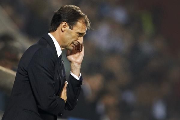 2014-10-18t210058z_5490516_gm1eaaj0dmw01_rtrmadp_3_soccer-italy_reuters