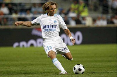 الهولندي زيندين سجل هدف المباراة