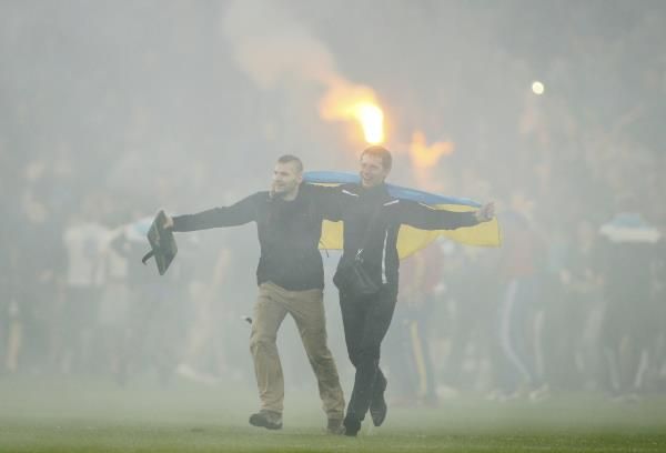 2015-05-14t213935z_1474942313_lr2eb5e1o5o1e_rtrmadp_3_soccer-europa_reuters