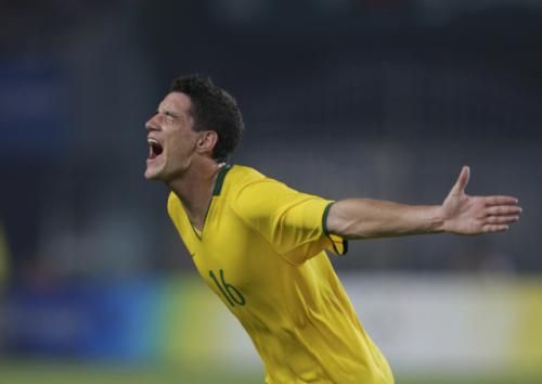 البرازيلي تياجو نيفيس