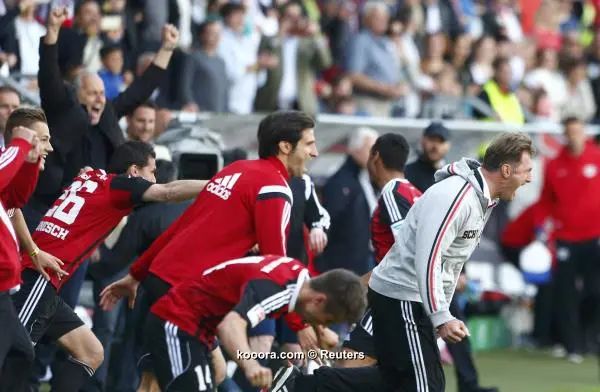 ?i=reuters%2f2015-05-17%2f2015-05-17t155756z_1176025414_lr2eb5h18c95c_rtrmadp_3_soccer-germany_reuters