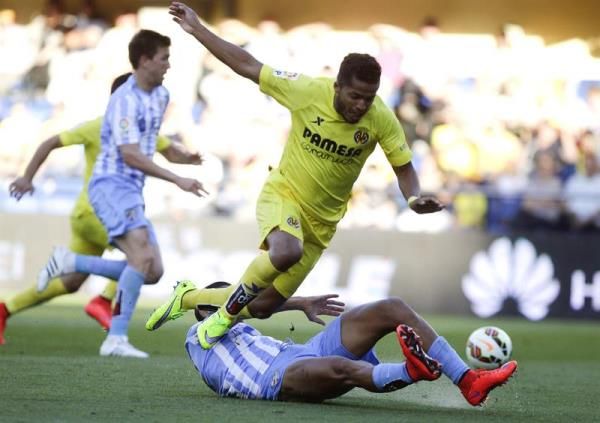 جانب من لقاء مالاجا وفياريال 