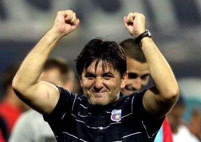 مدرب ستيوا بوخارست ماريوس لوكاتوش سعيد بتأهل فريقه