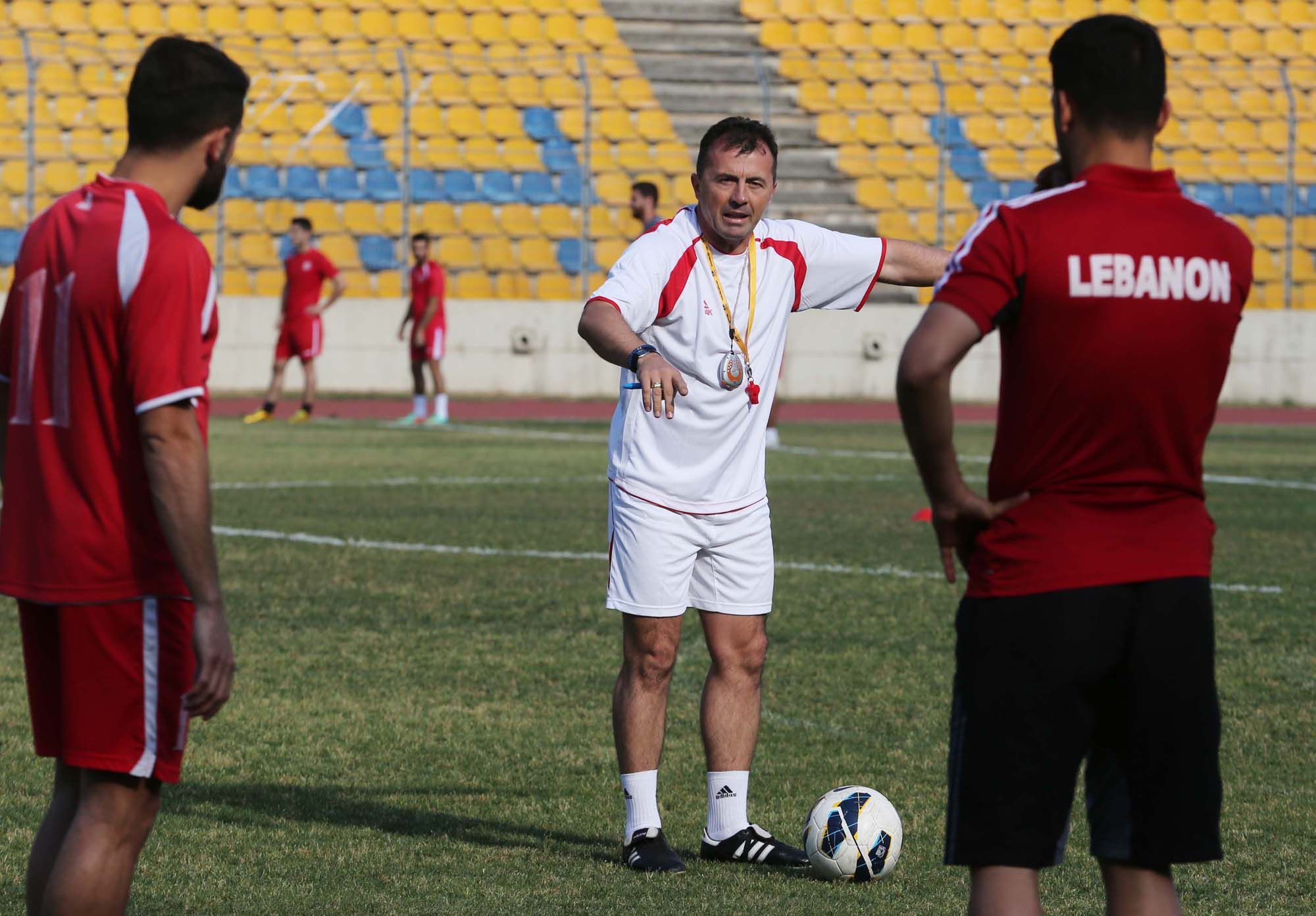 من استعدادات لبنان للتصفيات المزدوجة بقيادة رادولوفيتش