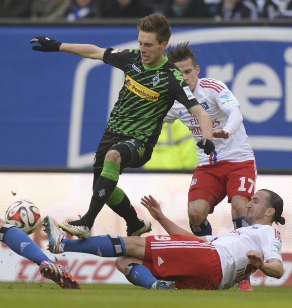 2015-02-22t153123z_1259708072_lr2eb2m1741y8_rtrmadp_3_soccer-germany_reuters