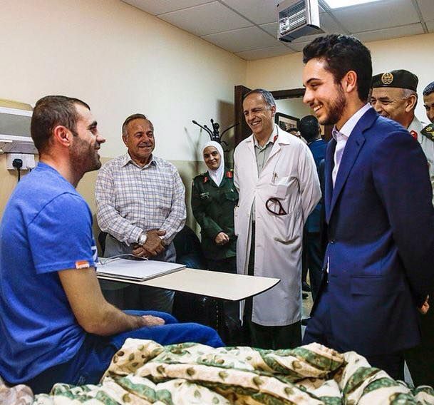 ولي العهد يطمئن على هايل