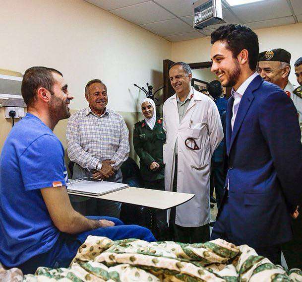 ولي العهد يطمئن على هايل