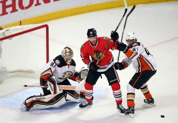 2015-05-22t010208z_2125281938_nocid_rtrmadp_3_nhl-stanley-cup-playoffs-anaheim-ducks-at-chicago-blackhawks_reuters