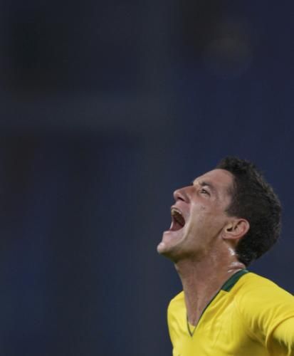 2008-08-13t130056z_01_olyrus262_rtrnsrp_0_olympics-soccer-_reuters