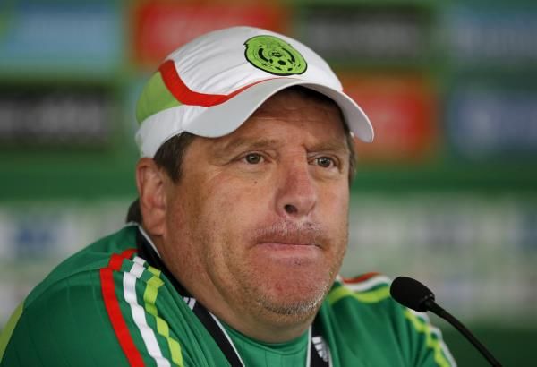 2015-05-20t192331z_459343473_gf10000101937_rtrmadp_3_mexico-soccer_reuters