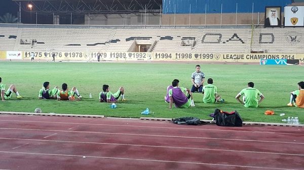 جانب من تدريبات الأزرق التي أقيمت اليوم على إستاد القادسية