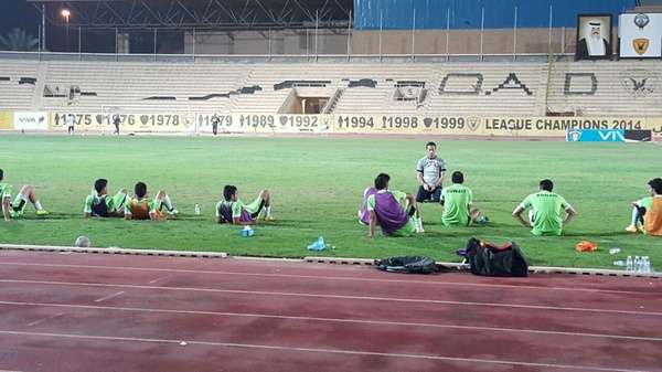 ‏جانب من تدريبات الأزرق التي أقيمت اليوم على إستاد القادسية 