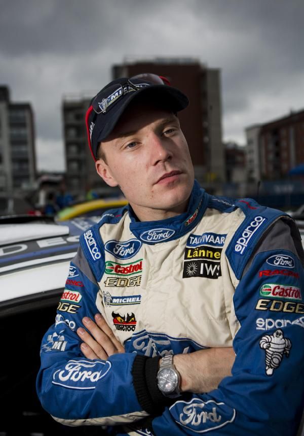 2012-08-04t202537z_1856461293_gm2e8850bwh01_rtrmadp_3_motor-racing_reuters