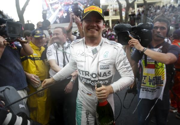 2015-05-24t142336z_1615744593_gf10000106264_rtrmadp_3_motor-racing-prix_reuters