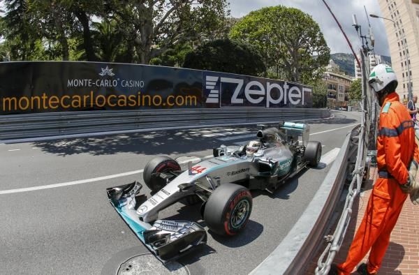 2015-05-24t124214z_1284392101_gf10000106115_rtrmadp_3_motor-racing-prix_reuters