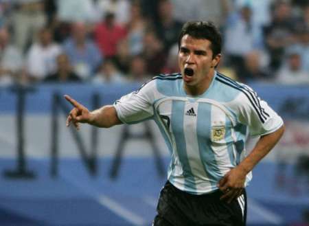 الأرجنتيني خافيير سافيولا    