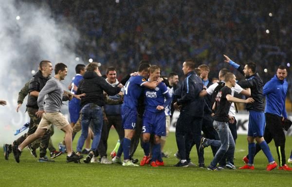 2015-05-14t213604z_991305684_lr2eb5e1nzt16_rtrmadp_3_soccer-europa_reuters