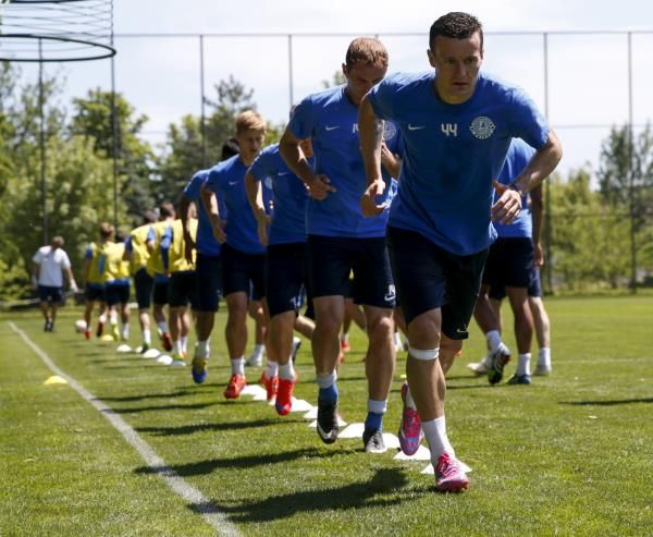 2015-05-25t191405z_1761374722_gf10000106471_rtrmadp_3_soccer-europa-dnipro_reuters