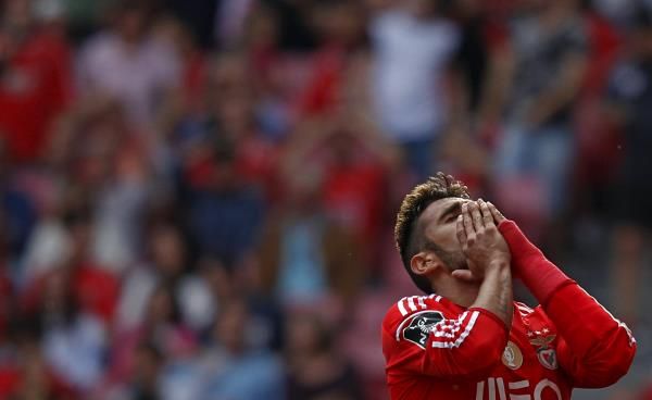 2015-04-04t173414z_1966496861_gf10000049693_rtrmadp_3_soccer-portugal_reuters