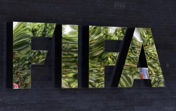 2015-05-27t090211z_1287081519_lr2eb5r0p3cqs_rtrmadp_3_soccer-fifa-arrests_reuters