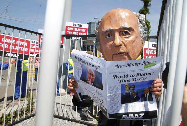 2015-05-28t121507z_1980424998_lr2eb5s0y0xt6_rtrmadp_3_soccer-fifa_reuters