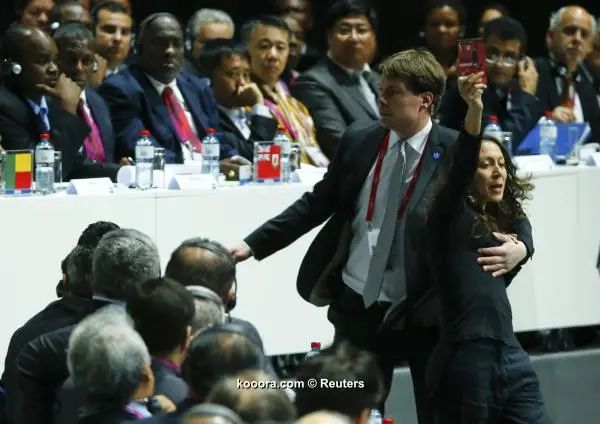 ?i=reuters%2f2015-05-29%2f2015-05-29t080905z_49431005_lr2eb5t0mmuca_rtrmadp_3_soccer-fifa_reuters