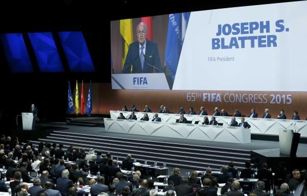 2015-05-29t085907z_1291139218_lr2eb5t0oy8co_rtrmadp_3_soccer-fifa-blatter-address_reuters