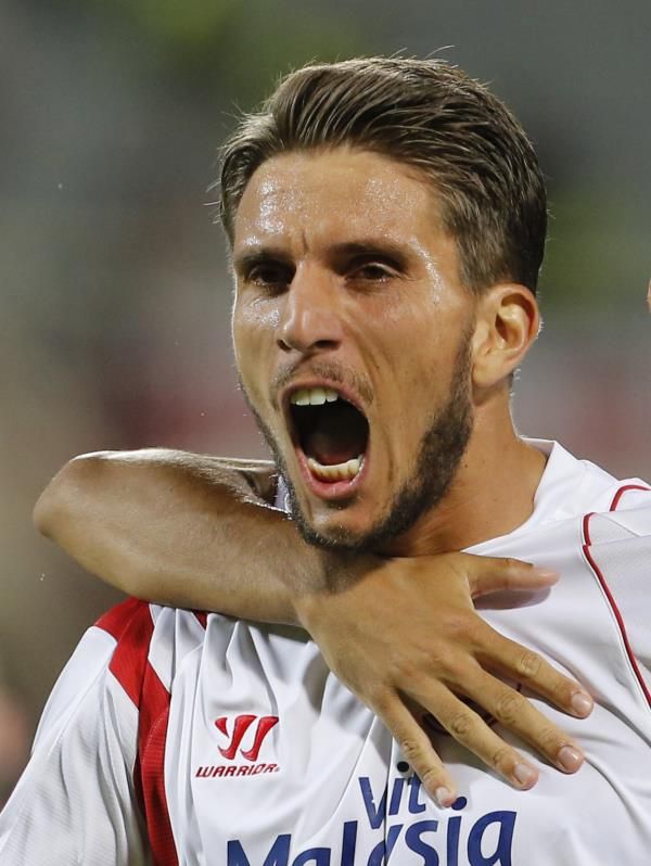 دانييل كاريكو