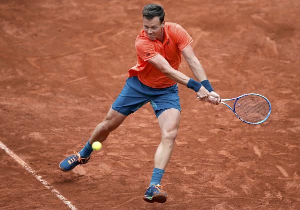 2015-05-31t150541z_401956465_lr2eb5v15x6qd_rtrmadp_3_tennis-open_reuters