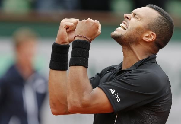 2015-05-31t171458z_1097318240_lr2eb5v1bwntn_rtrmadp_3_tennis-open_reuters