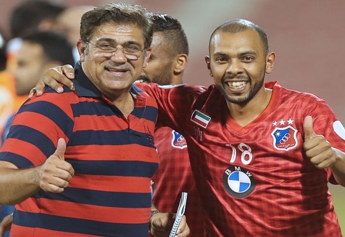  إبراهيم يحتفل مع الجنرال بالانتصارات