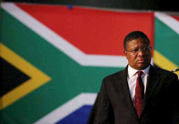 2015-05-28t125525z_1095240814_gf10000110119_rtrmadp_3_soccer-fifa-safrica_reuters